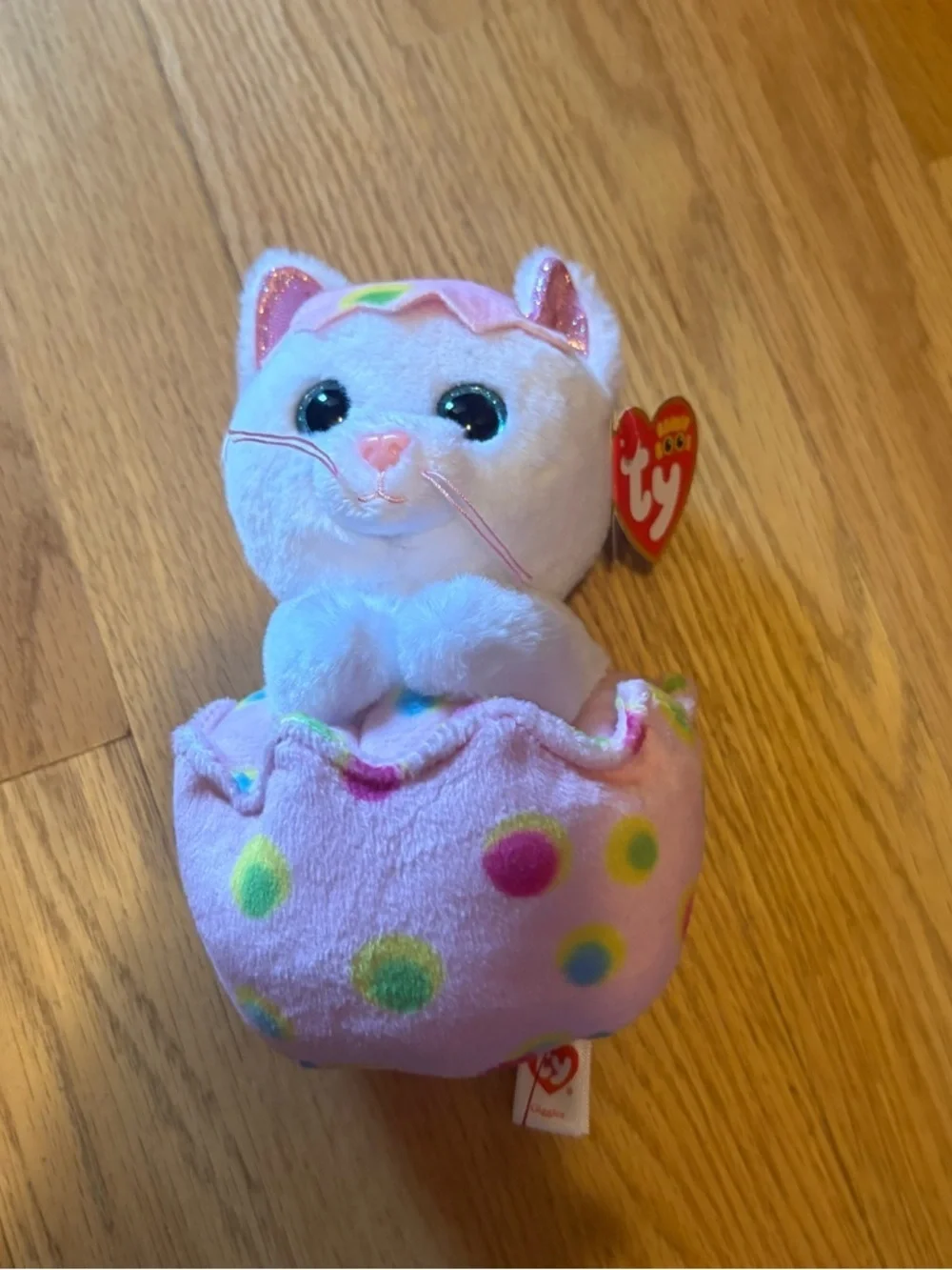 Ty Giggles Plush White Cat in Pink Polka-Dot Egg NEW Easter Stuffed Animal